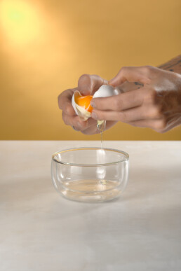 separating-eggs-food-drink-photography-berlin